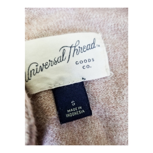 Universal Thread Flannel - Picture 2 of 3
